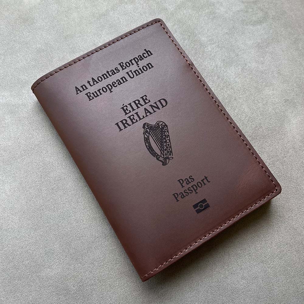 Personalised Leather Irish Pas - огляд і ціна Phone Cases Ireland