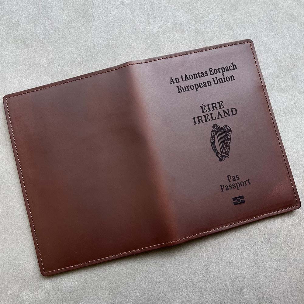 Personalised Leather Irish Pas - огляд і ціна Phone Cases Ireland